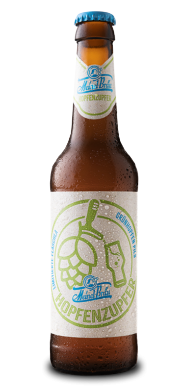 Eine 0,33l-Bierflasche mit hellem Etikett mit einer hellgrünen Illustration einer Hopfendolde und eines Bierglases zu sehen ist.